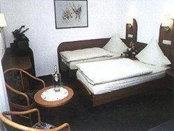 Hotel Zur Eisenbahn Rodgau Room photo